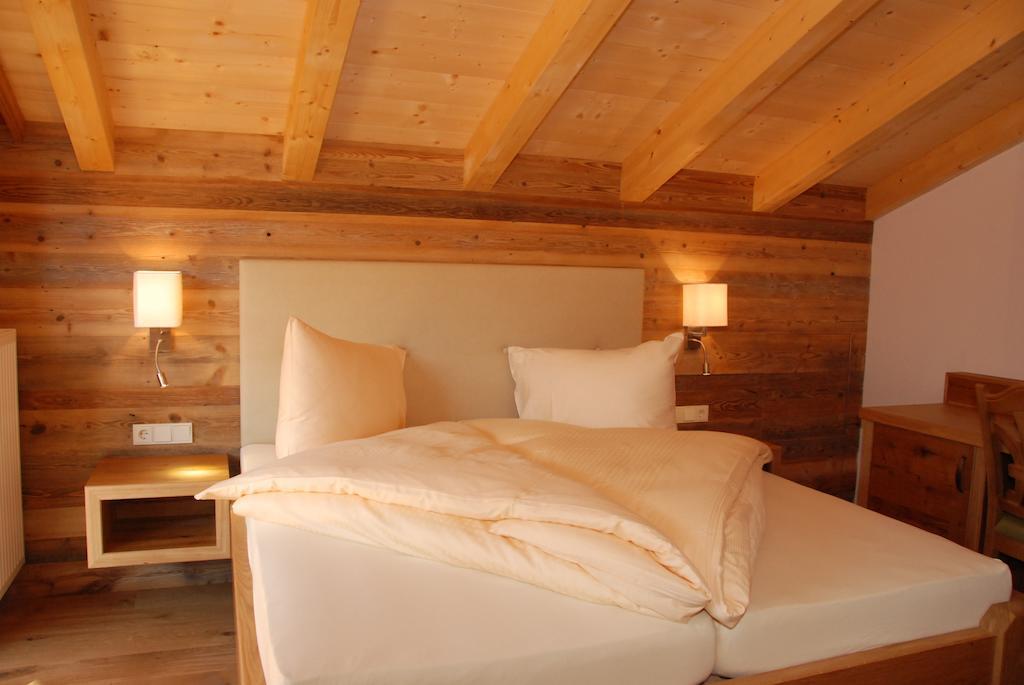 לאוגנג Hotel Gasthof Erbhof Anderlhof חדר תמונה